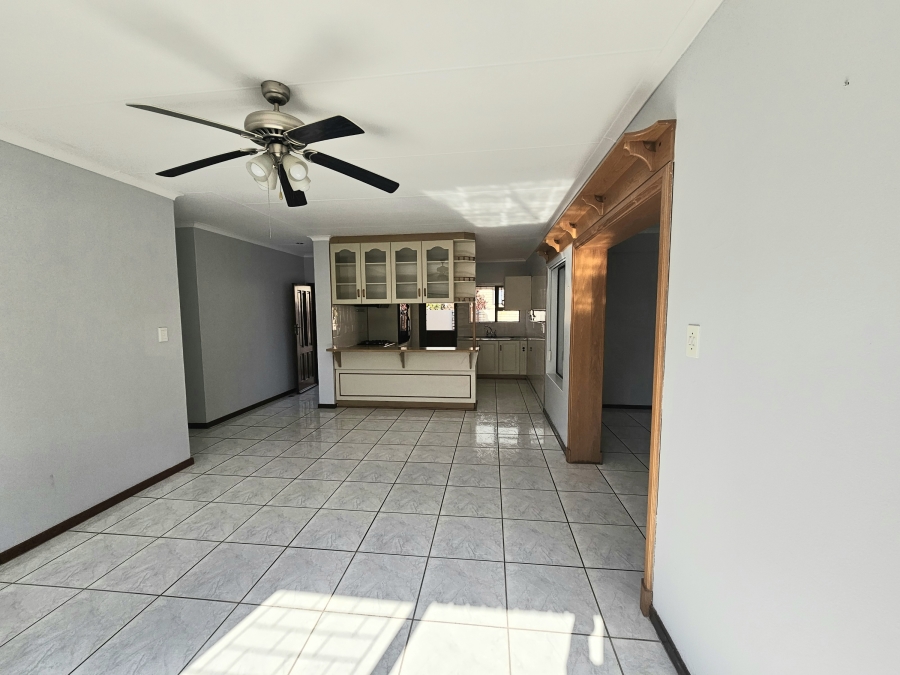 To Let 3 Bedroom Property for Rent in Blue Bend Eastern Cape